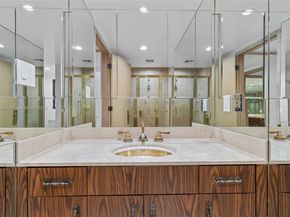 20215 W Oak Haven Cir, Miami FL 33179