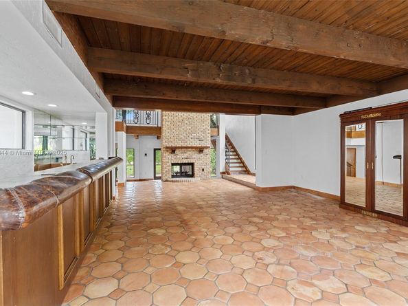 20215 W Oak Haven Cir, Miami FL 33179