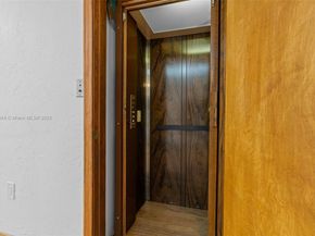 20215 W Oak Haven Cir, Miami FL 33179