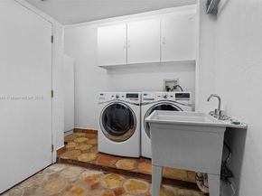 20215 W Oak Haven Cir, Miami FL 33179