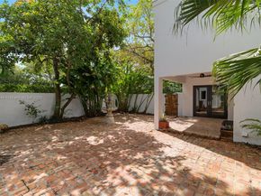 20215 W Oak Haven Cir, Miami FL 33179