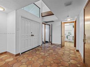 20215 W Oak Haven Cir, Miami FL 33179