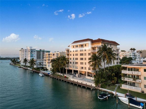 10140 W Bay Harbor Dr PH3, Bay Harbor Islands FL 33154