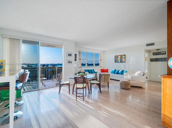 10140 W Bay Harbor Dr PH3, Bay Harbor Islands FL 33154
