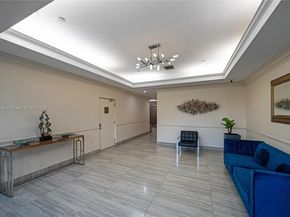 10140 W Bay Harbor Dr PH3, Bay Harbor Islands FL 33154