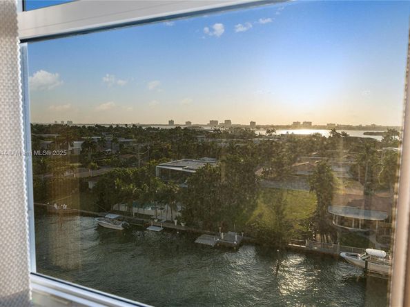 10140 W Bay Harbor Dr PH3, Bay Harbor Islands FL 33154