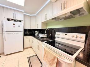 441 NE 195th St 412, Miami FL 33179