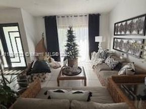 Undisclosed Address #A11856733, Miami FL 33165