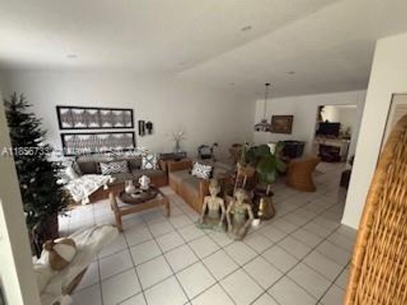 Undisclosed Address #A11856733, Miami FL 33165