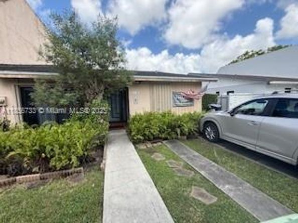 Undisclosed Address #A11856733, Miami FL 33165