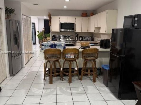 Undisclosed Address #A11856733, Miami FL 33165
