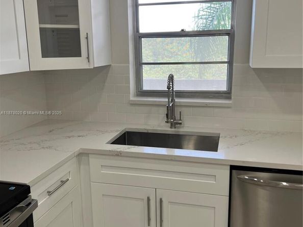 Undisclosed Address #A11878020, Lauderhill FL 33319