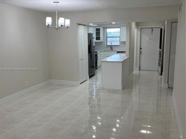 Undisclosed Address #A11878020, Lauderhill FL 33319