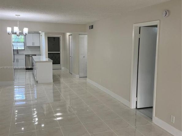 Undisclosed Address #A11878020, Lauderhill FL 33319