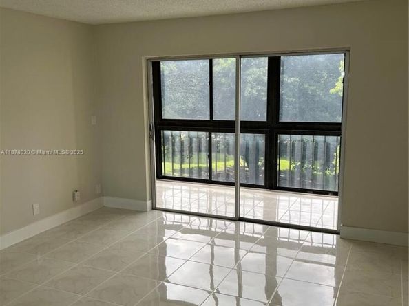 Undisclosed Address #A11878020, Lauderhill FL 33319