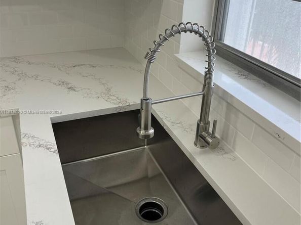 Undisclosed Address #A11878020, Lauderhill FL 33319