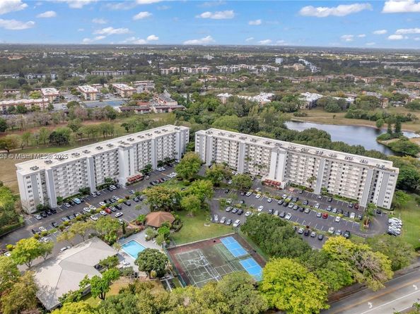 Undisclosed Address #A11878020, Lauderhill FL 33319