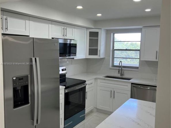 Undisclosed Address #A11878020, Lauderhill FL 33319