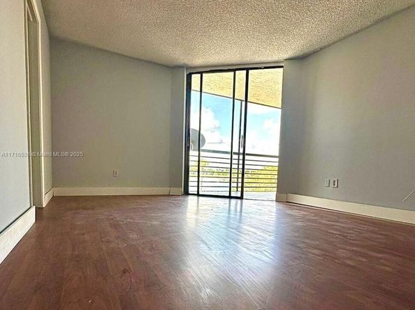 20840 San Simeon Way 305, Miami FL 33179