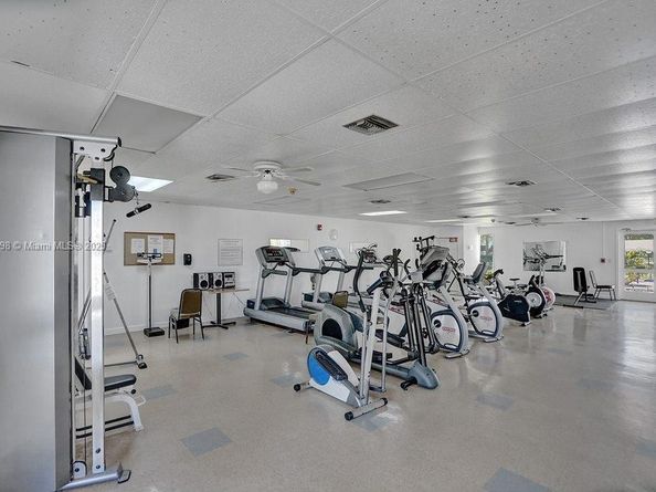 1355 NE 167th St 110, Miami FL 33162