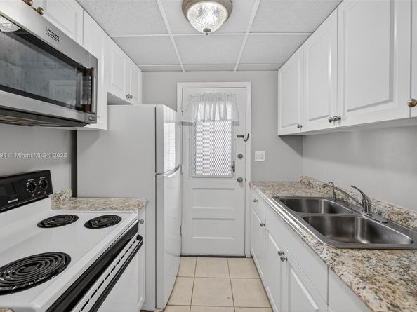 1355 NE 167th St 110, Miami FL 33162