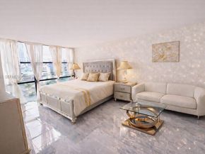 800 Parkview Dr 928, Hallandale Beach FL 33009