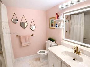 800 Parkview Dr 928, Hallandale Beach FL 33009