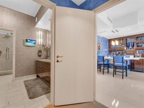 50 S Pointe Dr 705, Miami Beach FL 33139