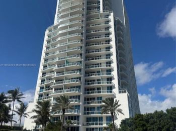 50 S Pointe Dr