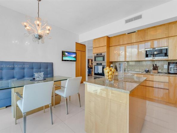 50 S Pointe Dr 705, Miami Beach FL 33139