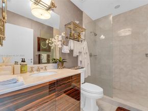 50 S Pointe Dr 705, Miami Beach FL 33139