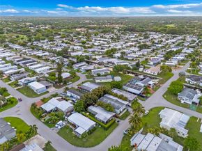 8360 SW 21st St, Davie FL 33324