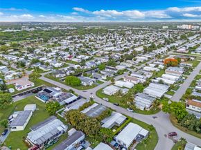 8360 SW 21st St, Davie FL 33324