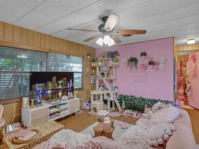 8360 SW 21st St, Davie FL 33324
