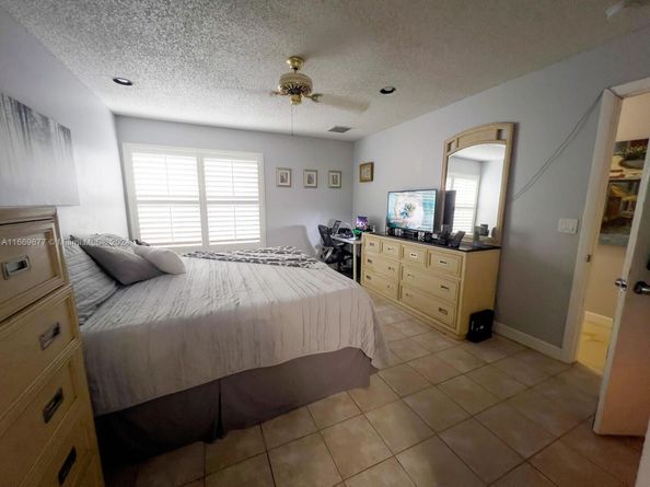 2051 NW 35th Ter, Coconut Creek FL 33066