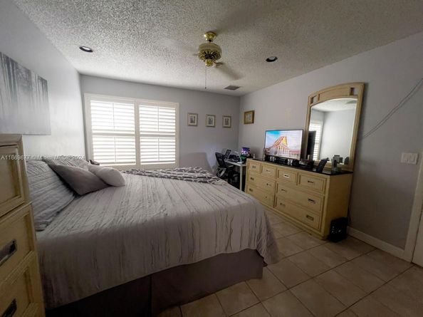 2051 NW 35th Ter, Coconut Creek FL 33066