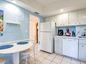 850 NE 12th Ave 210, Hallandale Beach FL 33009