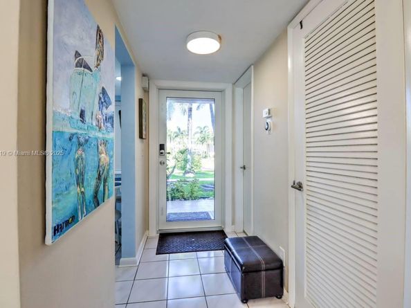 850 NE 12th Ave 210, Hallandale Beach FL 33009