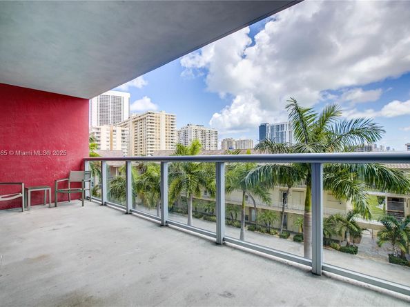 2602 E Hallandale Beach Blvd R407, Hallandale Beach FL 33009