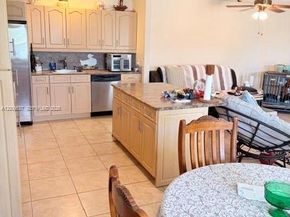 1121 NW 86th Ter, Pembroke Pines FL 33024