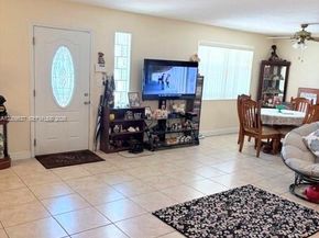 1121 NW 86th Ter, Pembroke Pines FL 33024