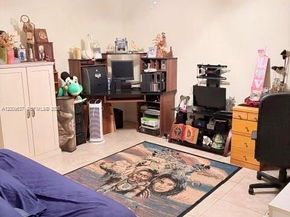 1121 NW 86th Ter, Pembroke Pines FL 33024
