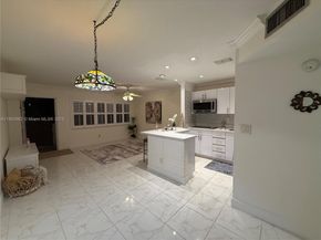 8851 Sunrise Lakes Blvd 203, Sunrise FL 33322