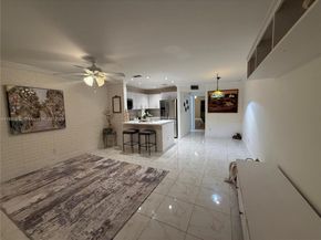 8851 Sunrise Lakes Blvd 203, Sunrise FL 33322