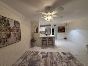 8851 Sunrise Lakes Blvd 203, Sunrise FL 33322