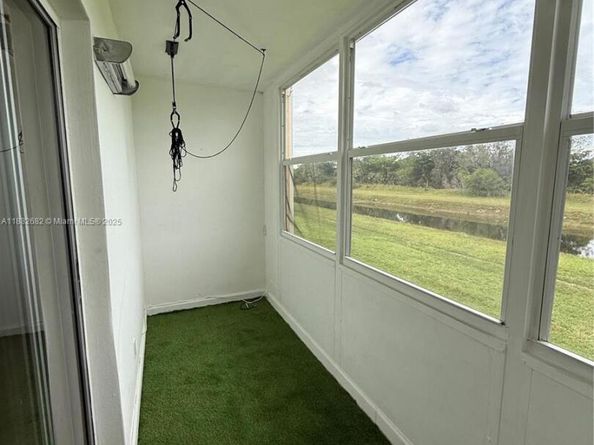 8851 Sunrise Lakes Blvd 203, Sunrise FL 33322