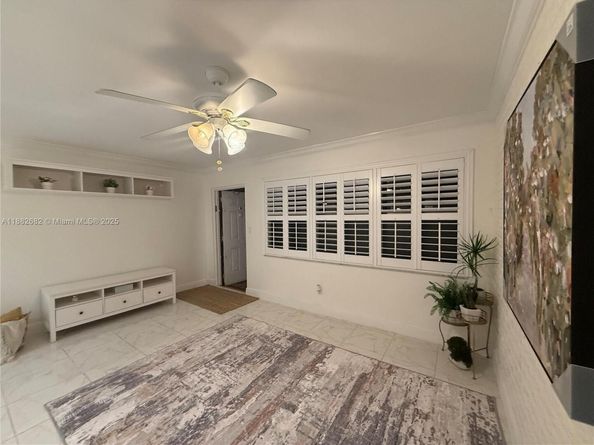 8851 Sunrise Lakes Blvd 203, Sunrise FL 33322