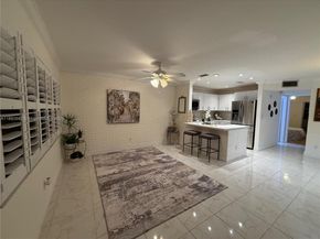 8851 Sunrise Lakes Blvd 203, Sunrise FL 33322
