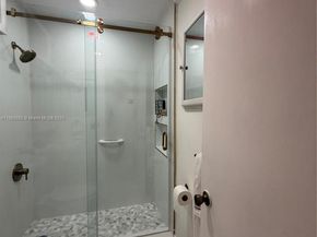 8851 Sunrise Lakes Blvd 203, Sunrise FL 33322