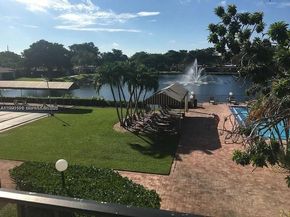 200 Berkley Rd 123, Hollywood FL 33024